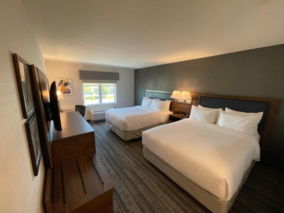 Comfort Inn & Suites Carleton Place Esterno foto