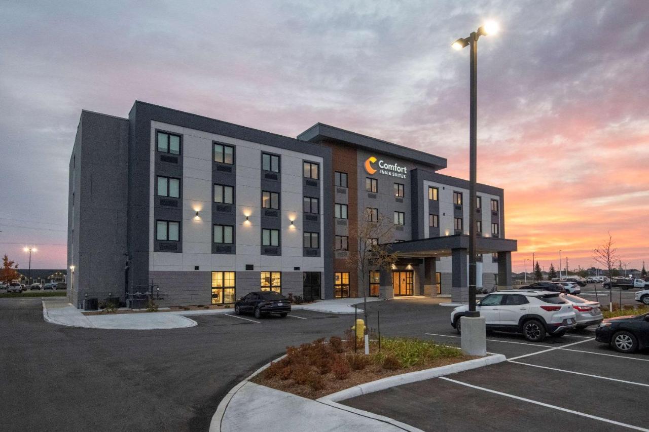 Comfort Inn & Suites Carleton Place Esterno foto