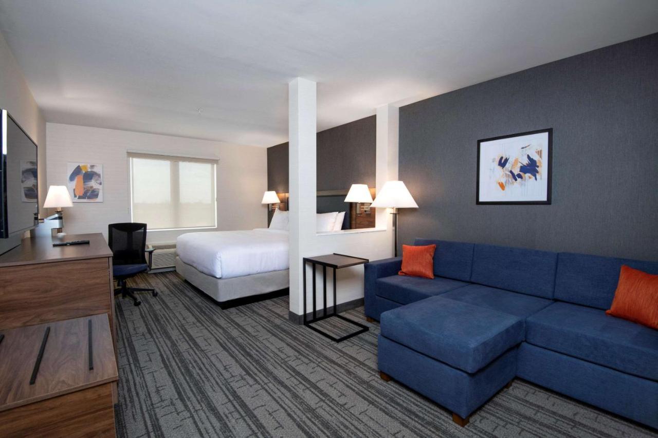 Comfort Inn & Suites Carleton Place Esterno foto